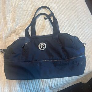 Lululemon city adventurer duffle bag